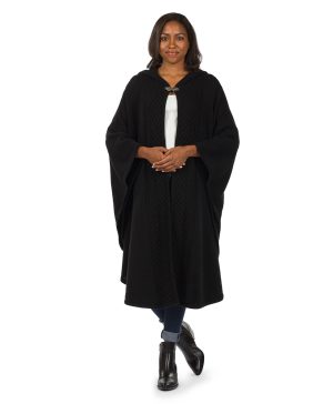 Hooded Cape with Clasp - Cable